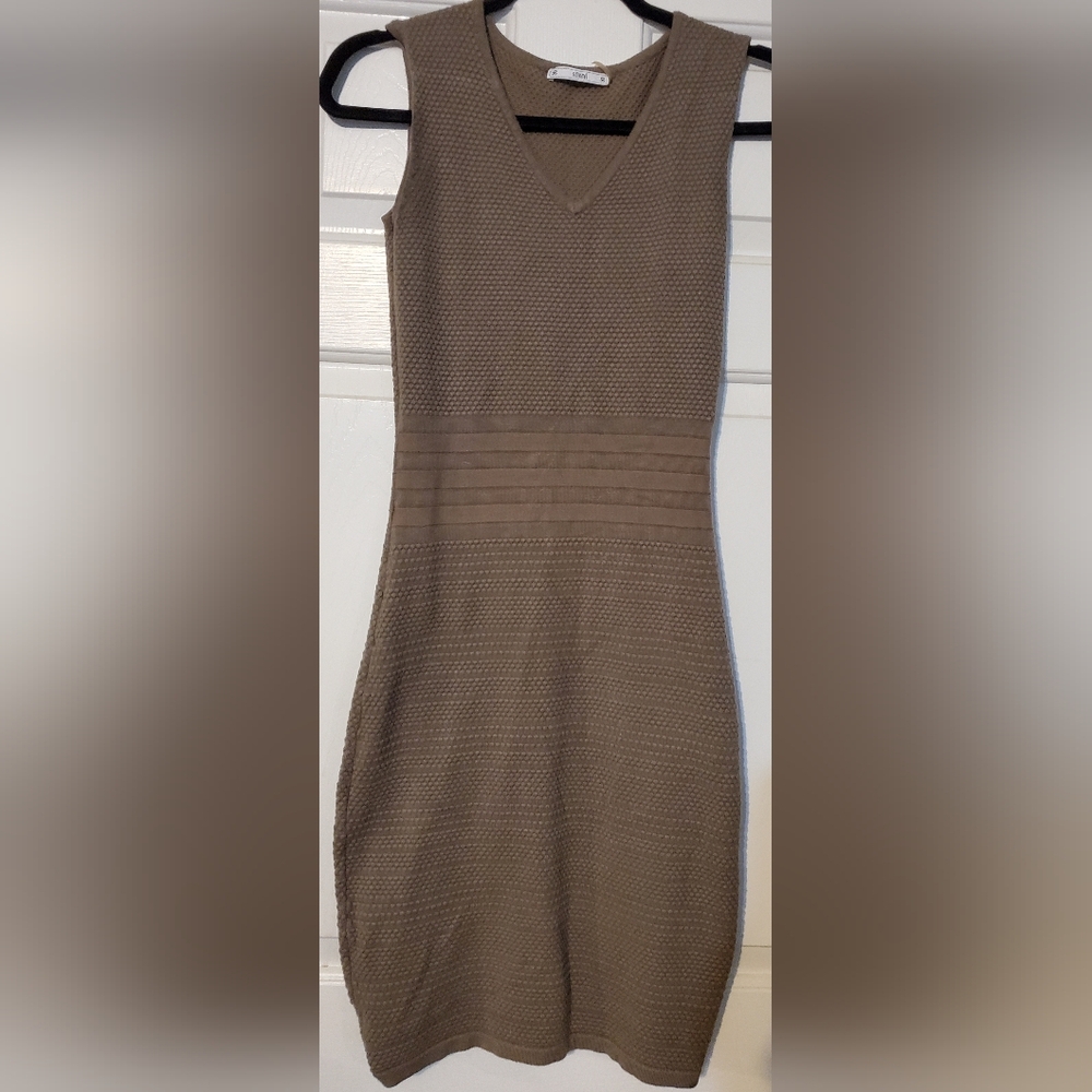 Sioni Taupe Textured Midi Dress